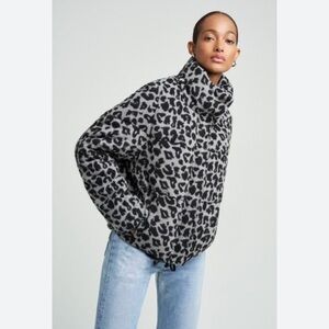 Apparis Gray Leopard Print Women's Puffer Jacket Size Medium EUC